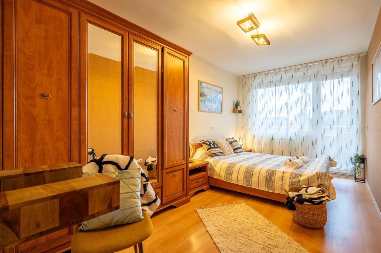 Premium Comfy 2Bdr Apt - Free Parking - Fast Wi-Fi Sofia Esterno foto