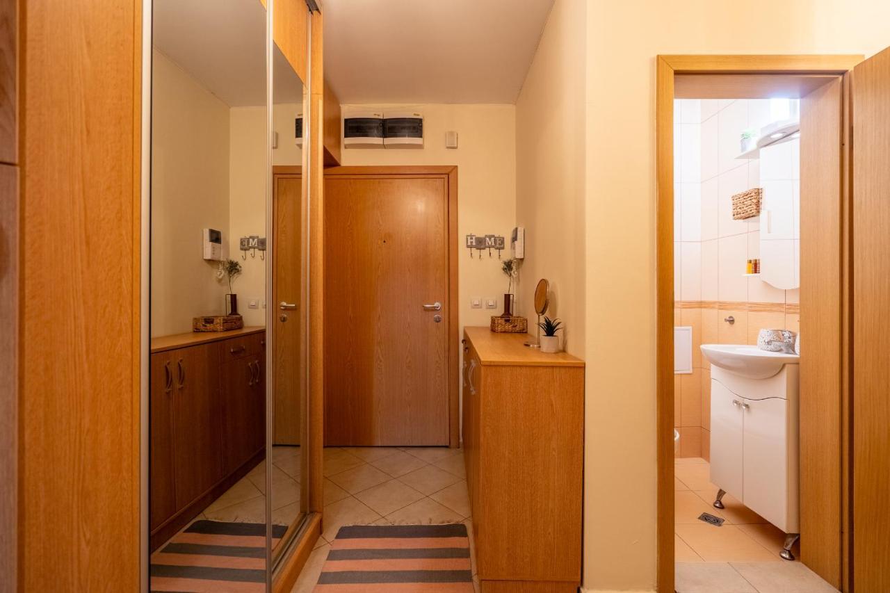 Premium Comfy 2Bdr Apt - Free Parking - Fast Wi-Fi Sofia Esterno foto