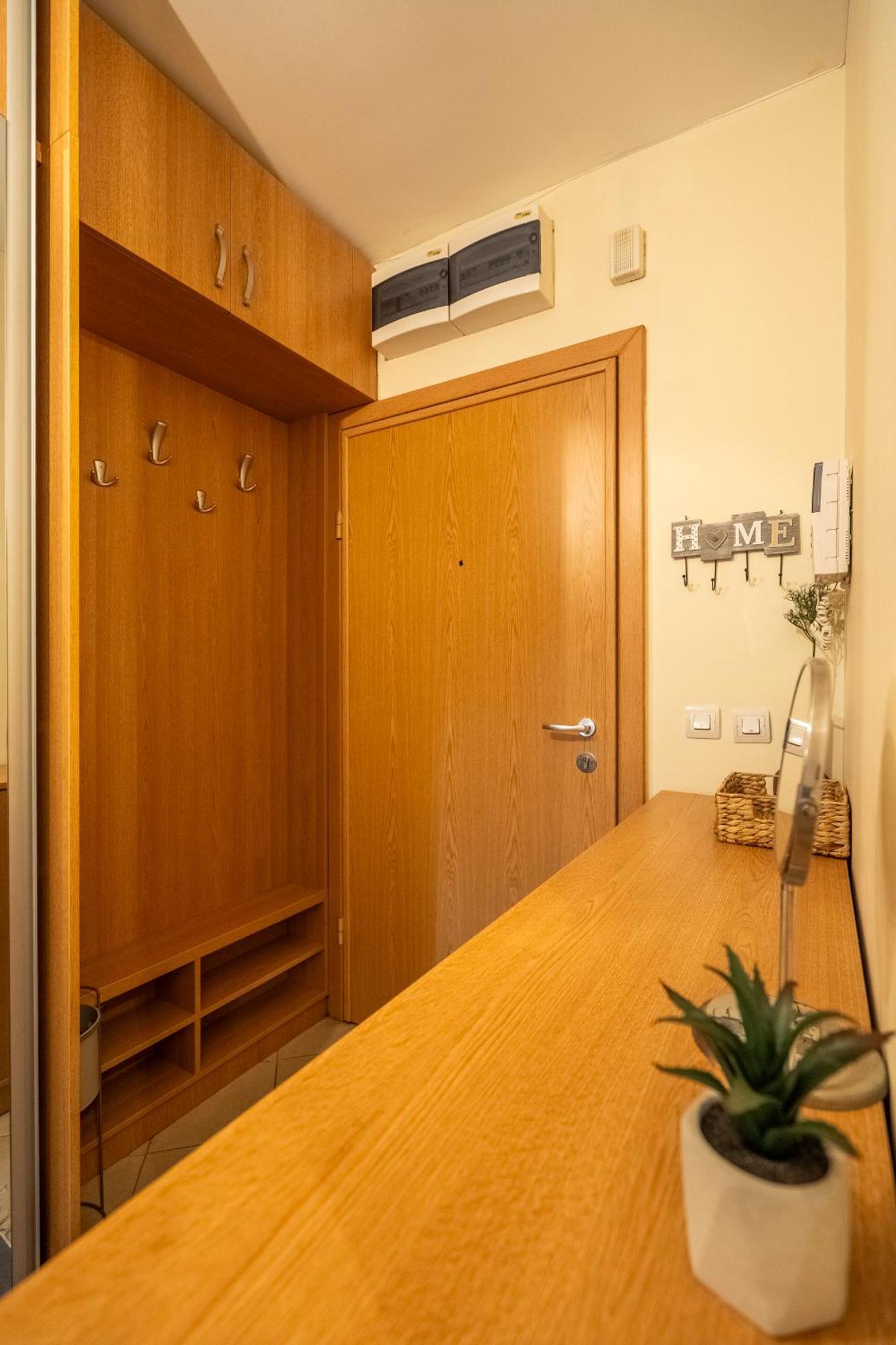 Premium Comfy 2Bdr Apt - Free Parking - Fast Wi-Fi Sofia Esterno foto